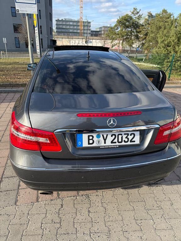 Gebraucht Mercedes E350 231 PS (169 kW) 2010 Grau Coupé