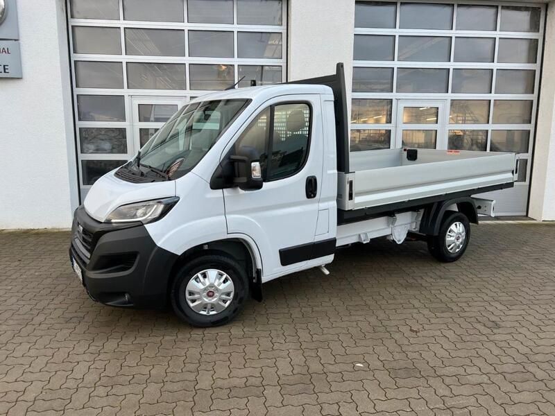 Weiß Gebraucht 2023 Fiat Ducato Van | 34.990 € (Etwas zu teuer) - Bild 1/3