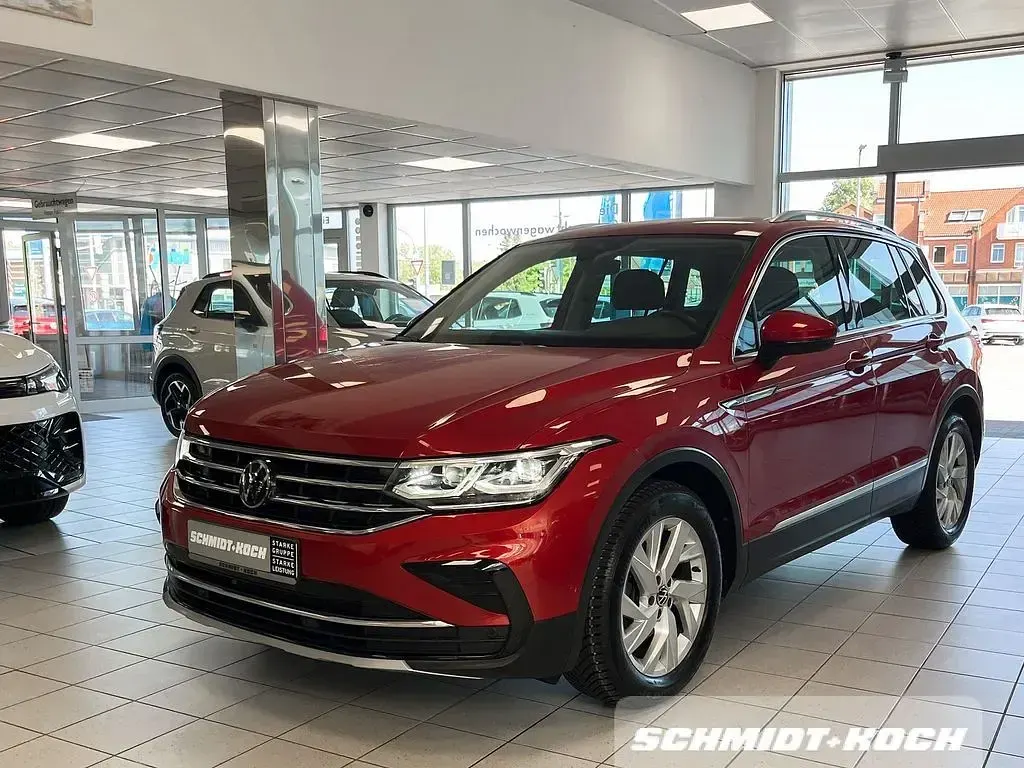 Gebraucht VW Tiguan Elegance 150 PS (110 kW) 2023 Kings red (rot) SUV