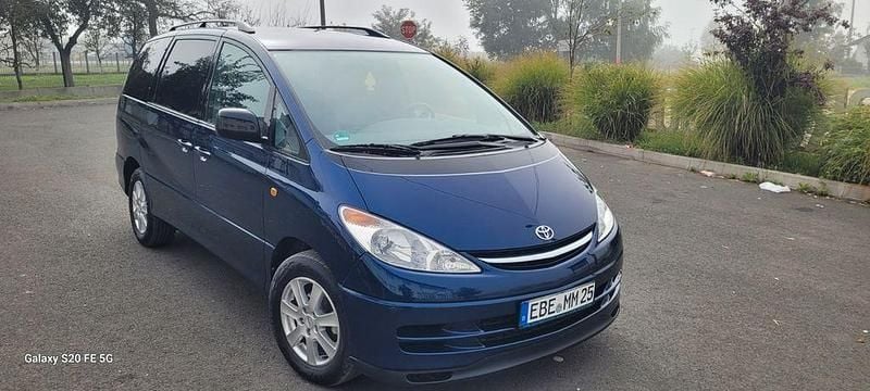 Blau Gebraucht 2002 Toyota Previa Executive Van / Kleinbus | 9.200 € - Bild 1/4