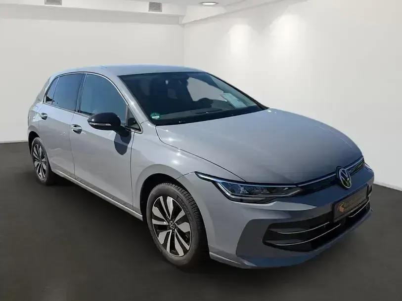 Gebraucht VW Golf VIII Goal 150 PS (110 kW) 2025 Mondsteingrau Limousine