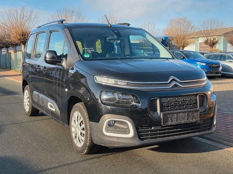 Schwarz Gebraucht 2019 Citroën Berlingo Shine Van / Kleinbus | 9.810 € (Superpreis) - Bild 1/4