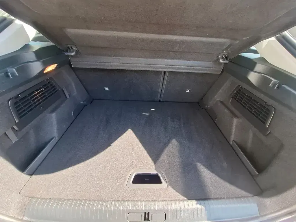 Gebraucht Citroën C4 PureTech 131 PS (96 kW) 2024 Grau SUV
