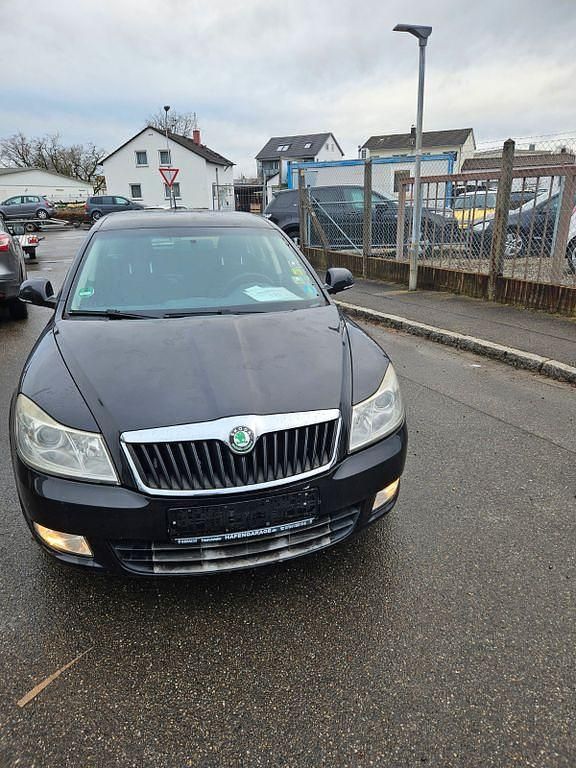 Gebraucht Skoda Octavia 122 PS (89 kW) 2009 Schwarz Kombi