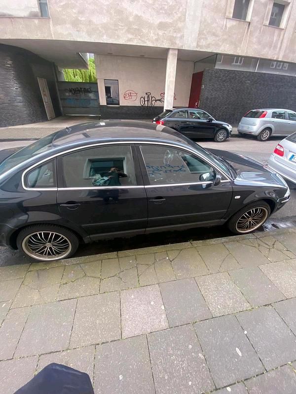 Gebraucht VW Passat 105 PS (77 kW) 2004 Schwarz Limousine
