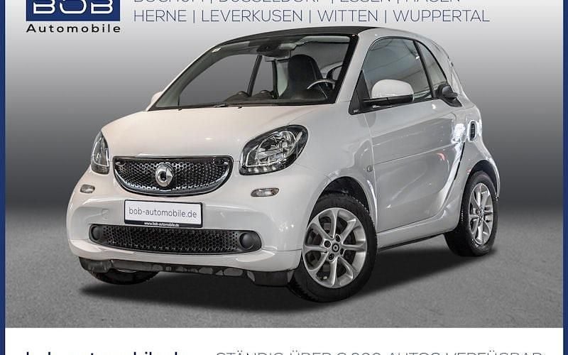 Gebraucht Smart ForTwo Cabrio Passion 71 PS (52 kW) 2017 Weiß Cabrio
