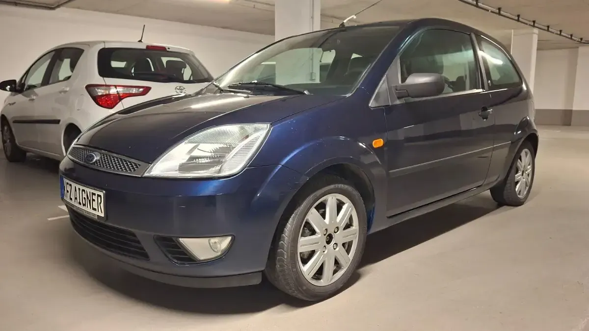 Gebraucht Ford Fiesta Ghia 80 PS (58 kW) 2003 Blau Kleinwagen