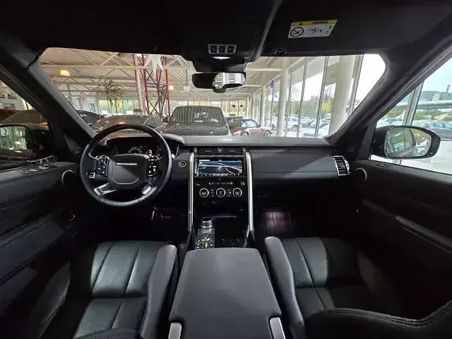 Gebraucht Land Rover Discovery 5 HSE 306 PS (225 kW) 2019 Carpathian grey SUV