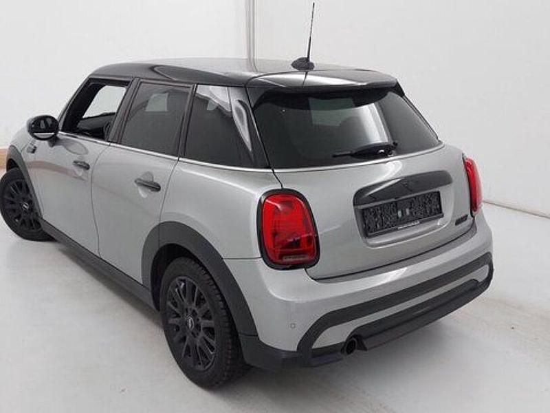 Gebraucht Mini Cooper Classic 136 PS (100 kW) 2023 Melting silver iii Kleinwagen