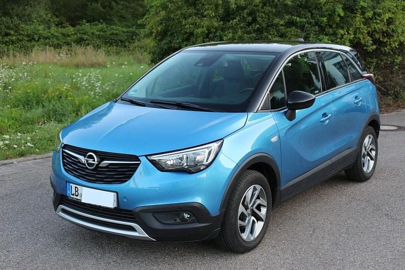 Blau Gebraucht 2018 Opel Crossland X Innovation SUV | 11.900 € - Bild 1/4