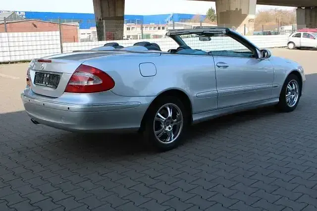 Gebraucht Mercedes CLK200 Avantgarde 163 PS (119 kW) 2004 Silber Cabrio