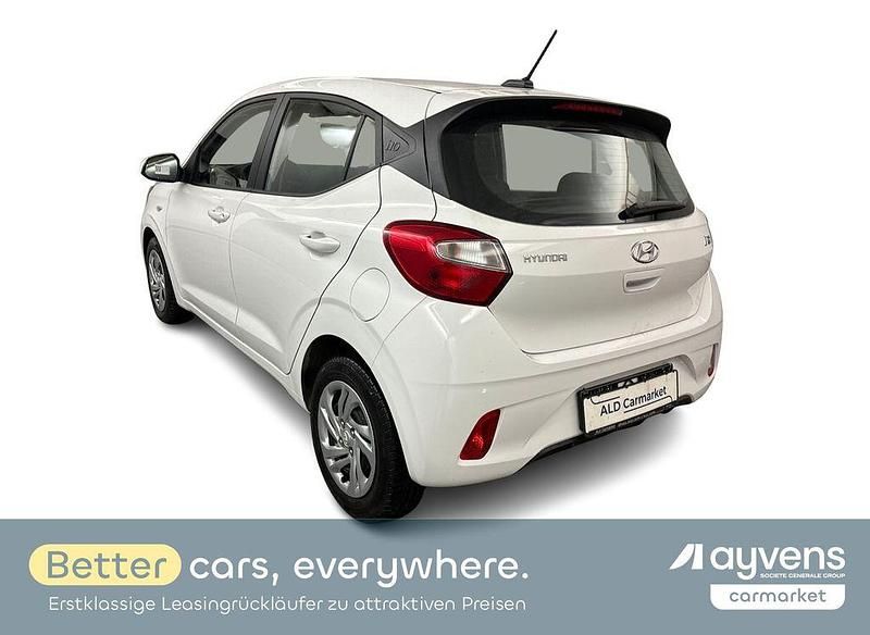 Gebraucht Hyundai i10 Select 67 PS (49 kW) 2023 Weiß Kleinwagen