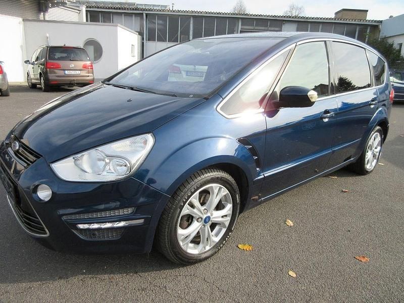 Gebraucht Ford S-MAX Titanium 163 PS (119 kW) 2011 Blau Van / Kleinbus