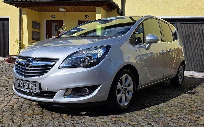 Silber Gebraucht 2016 Opel Meriva Innovation Van / Kleinbus | 8.600 € (Fairer Preis) - Bild 1/4