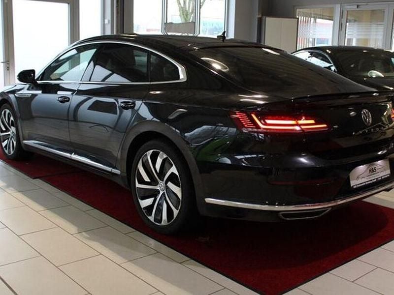 Gebraucht VW Arteon R-line 190 PS (139 kW) 2018 Deep black perleffekt Kombi