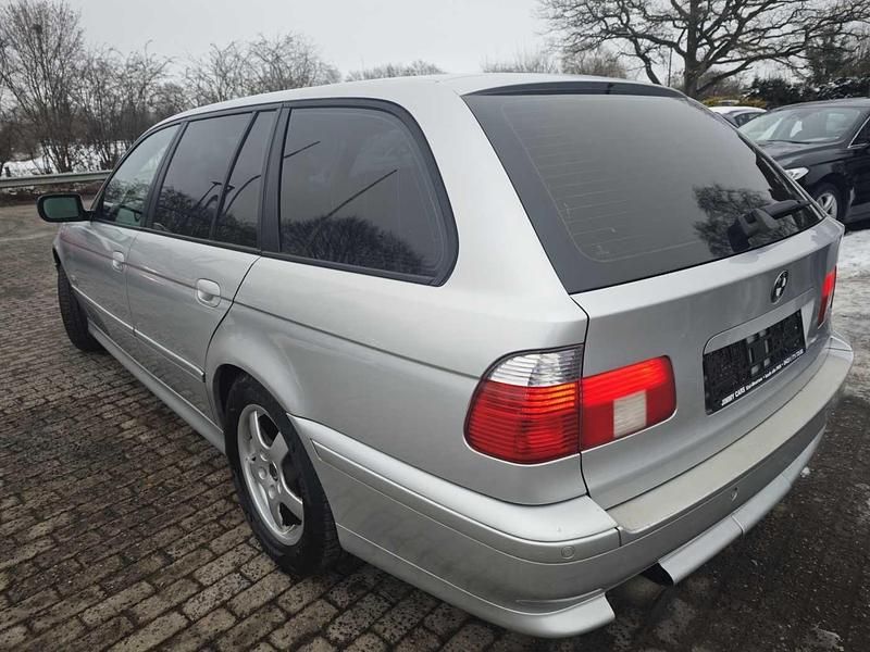 Gebraucht BMW 520 170 PS (125 kW) 2003 Silber Kombi