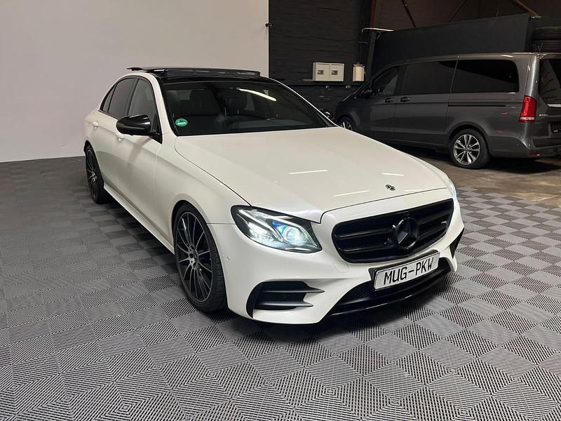 Gebraucht Mercedes E220 AMG 194 PS (142 kW) 2018 Weiß Limousine