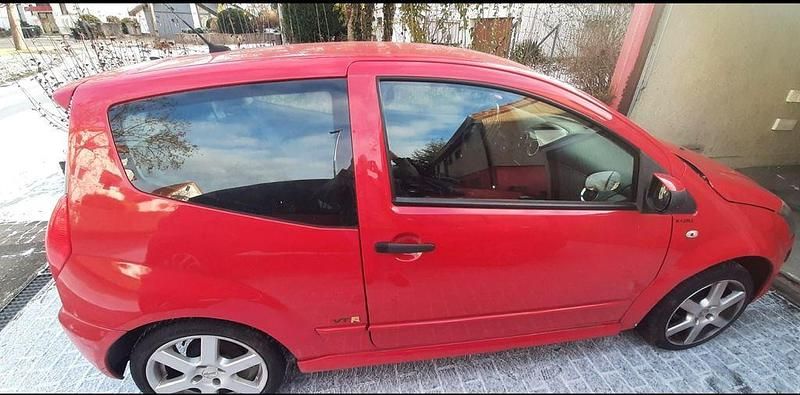 Gebraucht Citroën C2 73 PS (53 kW) 2016 Rot Kleinwagen