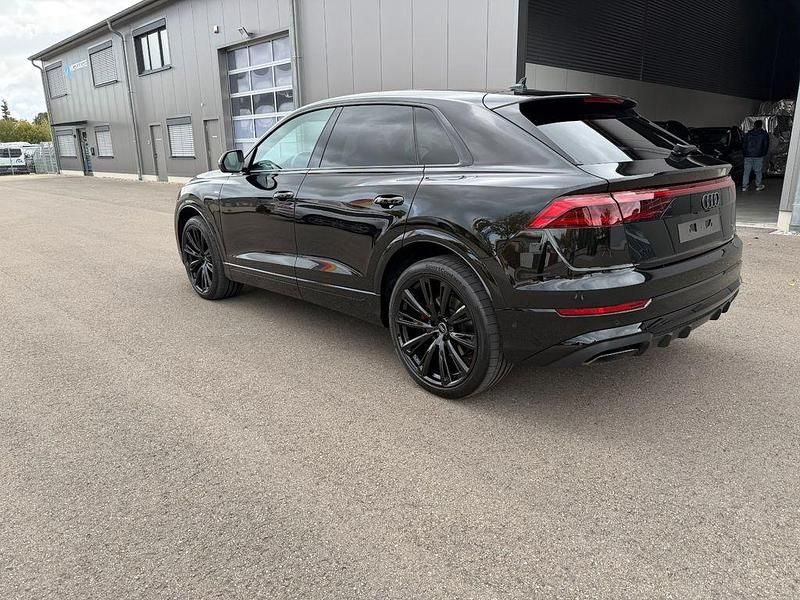 Neu Audi Q8 S-Line 286 PS (210 kW) 2026 Schwarz SUV