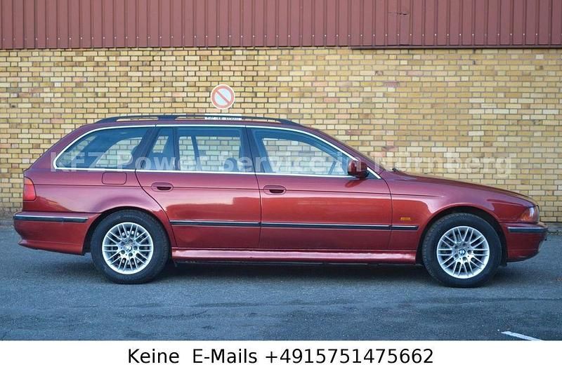 Gebraucht BMW 528 Sport Line 193 PS (141 kW) 1999 Rot Kombi