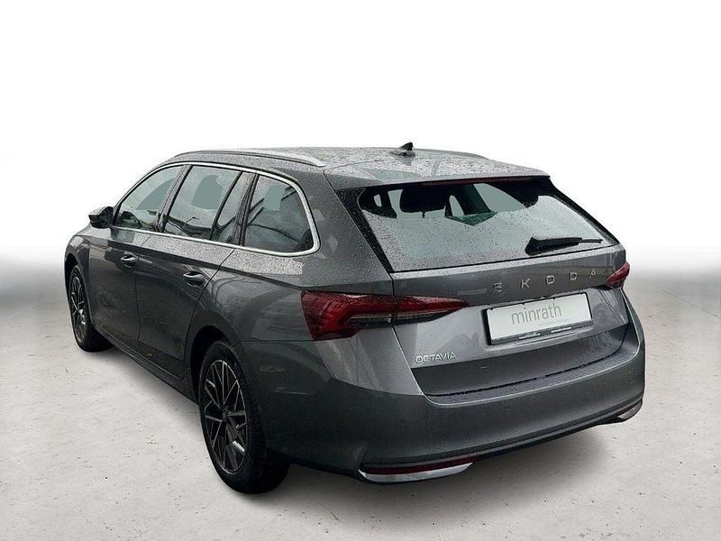 Neu Skoda Octavia 150 PS (110 kW) 2026 Grau Kombi