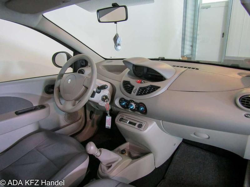 Gebraucht Renault Twingo Expression 58 PS (42 kW) 2008 Perlmuttschwarz Kleinwagen