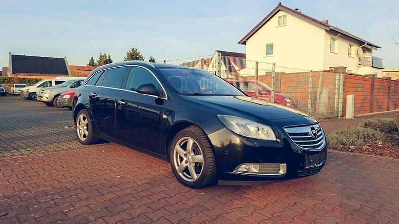 Gebraucht Opel Insignia Innovation 160 PS (117 kW) 2012 Schwarz Kombi