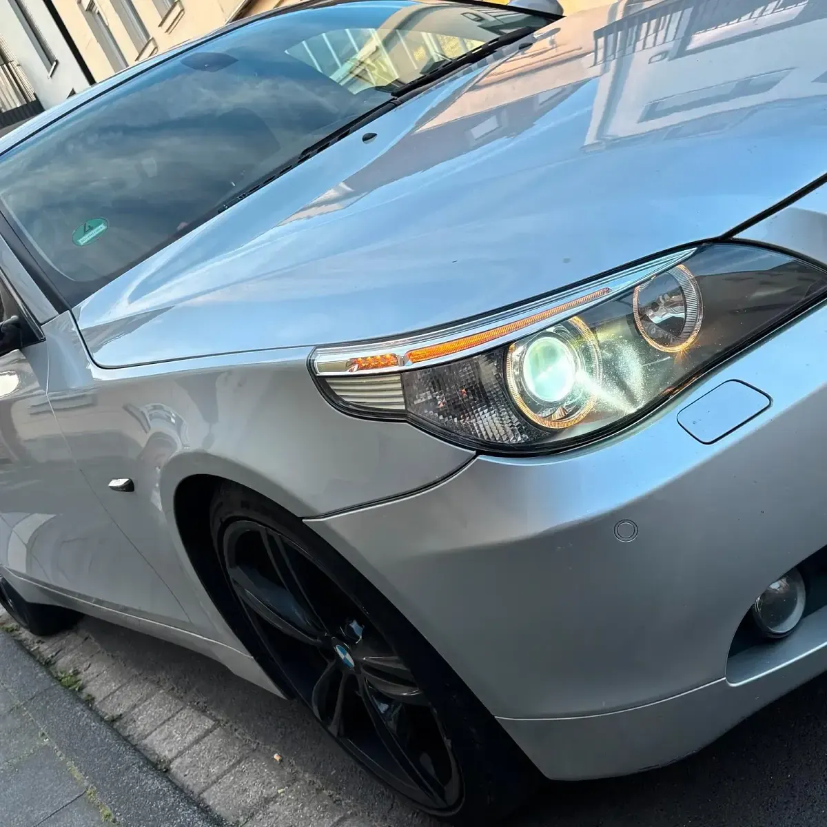 Gebraucht BMW 523 177 PS (130 kW) 2006 Silber Limousine