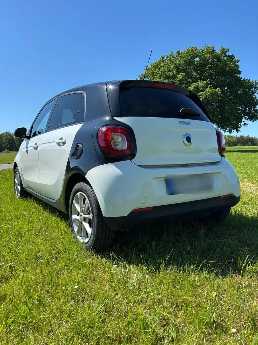 Gebraucht Smart ForFour Prime 90 PS (66 kW) 2018 Weiß Kleinwagen