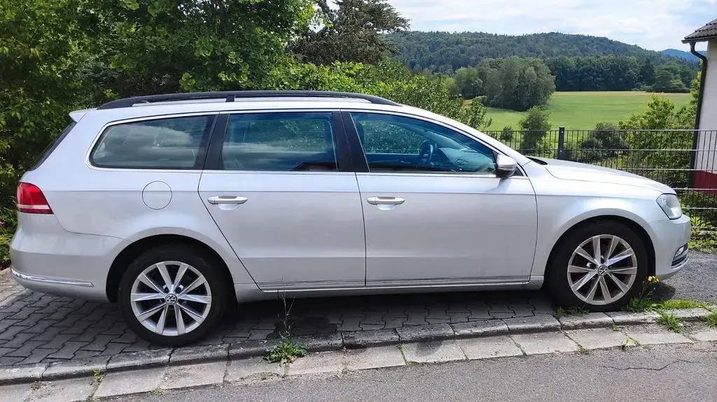 Gebraucht VW Passat Comfortline 140 PS (102 kW) 2014 Grau Kombi
