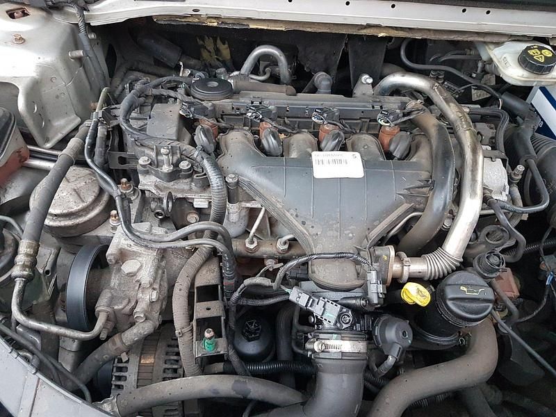 Gebraucht Ford Mondeo 140 PS (102 kW) 2009 Silber Kombi