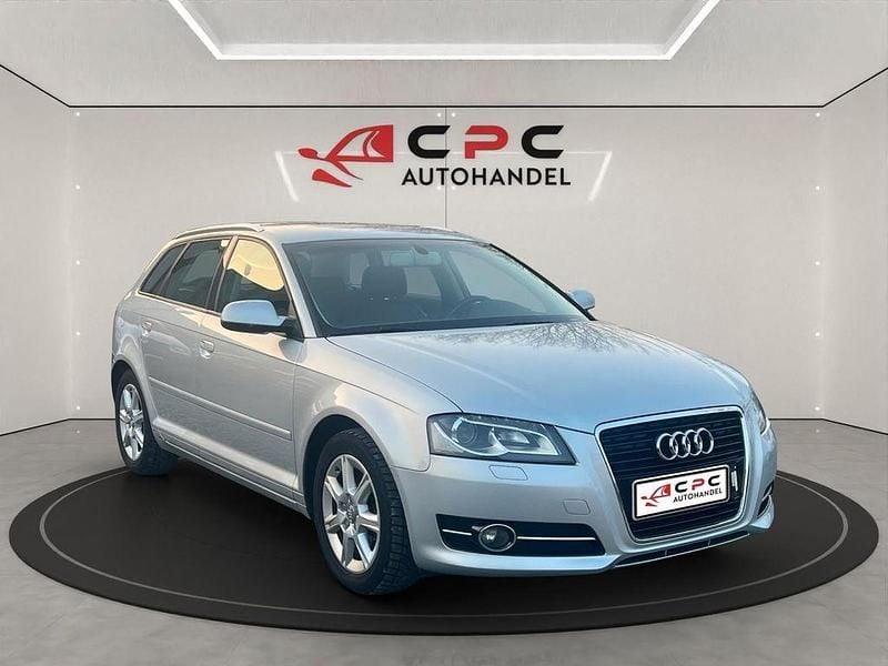 Gebraucht Audi A3 Ambiente 125 PS (91 kW) 2012 Silber Kleinwagen