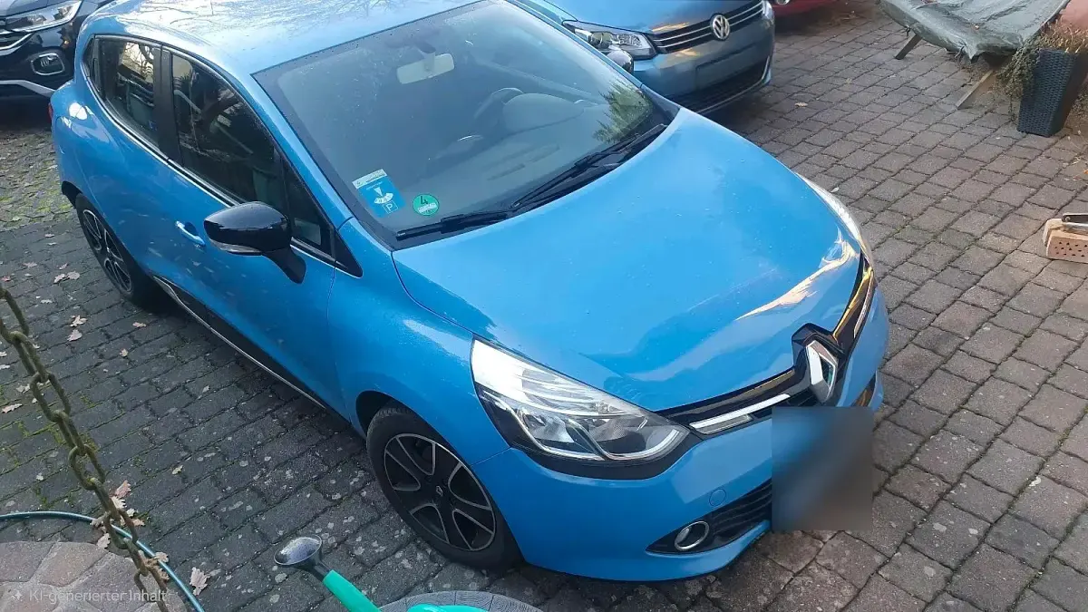 Gebraucht Renault Clio Dynamique 90 PS (66 kW) 2013 Blau Kleinwagen