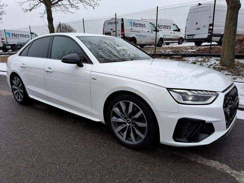 Gebraucht Audi A4 Competition 150 PS (110 kW) 2022 Weiß Limousine