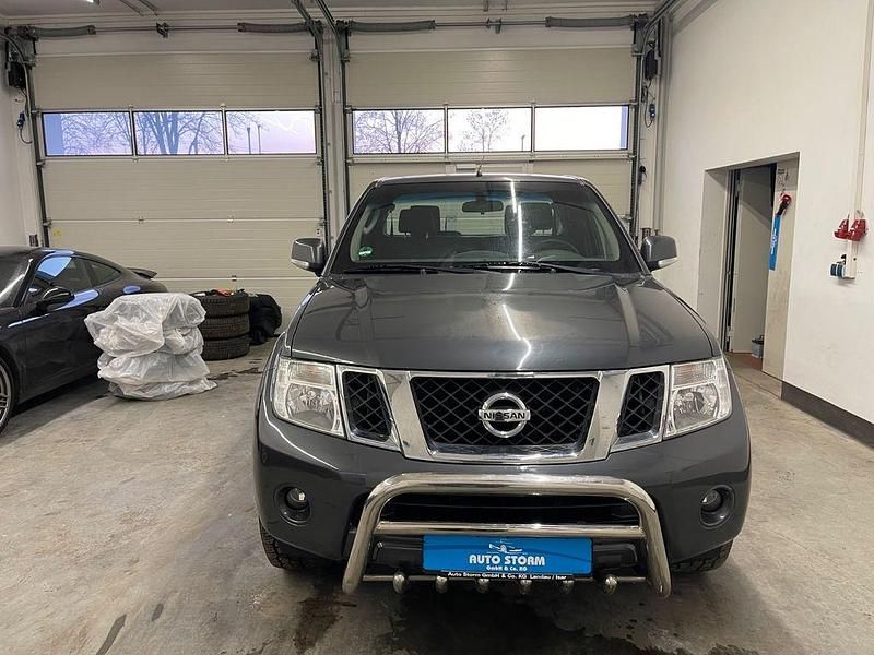 Gebraucht Nissan Navara 190 PS (139 kW) 2012 Grau Pickup