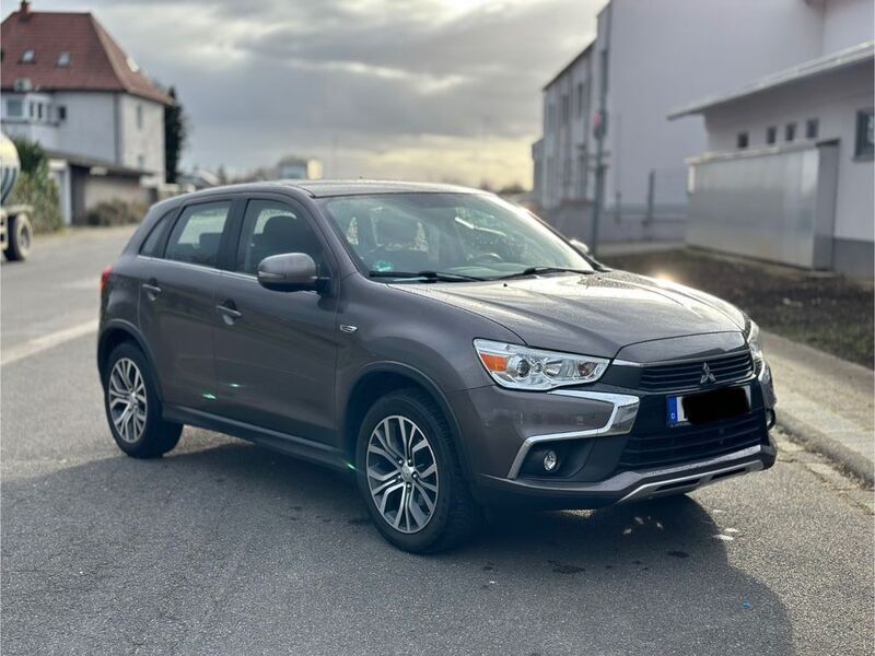Braun Gebraucht 2017 Mitsubishi ASX SUV | 11.000 € (Fairer Preis) - Bild 1/4