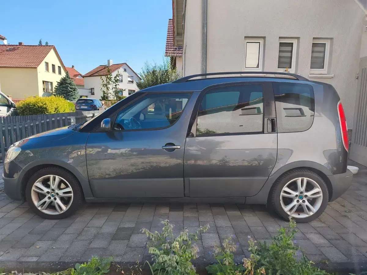 Gebraucht Skoda Roomster 105 PS (77 kW) 2007 Grau Van / Kleinbus