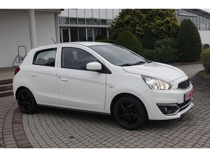 Gebraucht Mitsubishi Space Star Basis 71 PS (52 kW) 2016 S) (weiss Kleinwagen