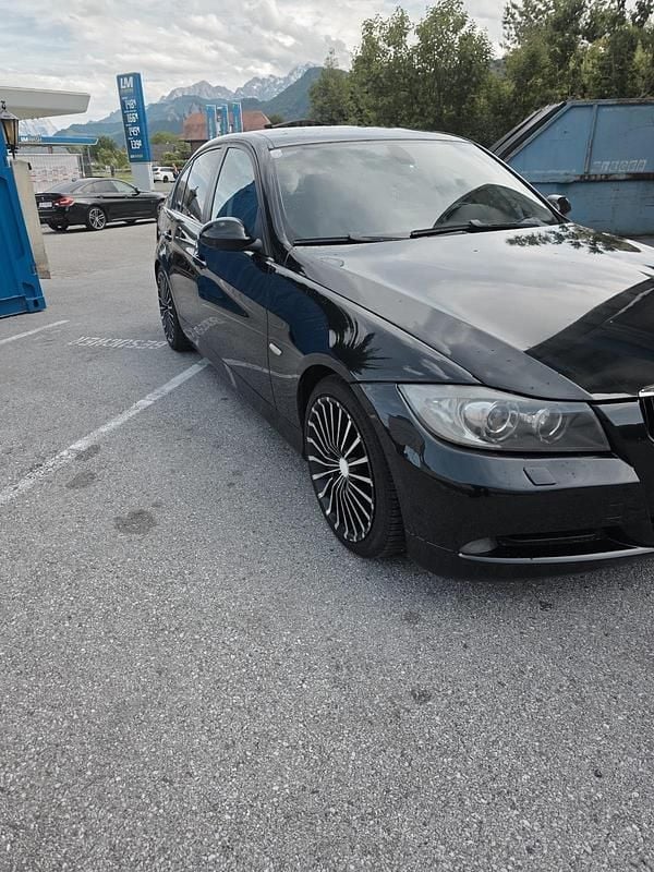 Schwarz Gebraucht 2008 BMW 318 Limousine | 3.500 € (Guter Preis) - Bild 1/4