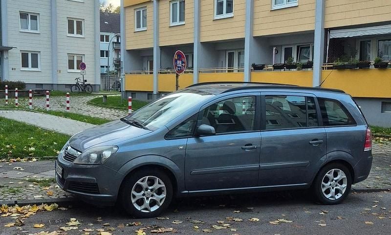 Gebraucht Opel Zafira 105 PS (77 kW) 2005 Grau Van / Kleinbus