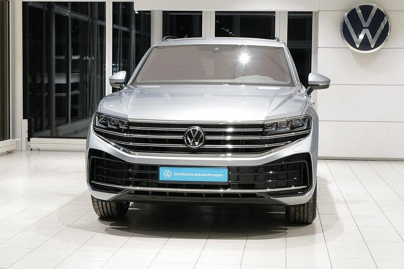 Gebraucht VW Touareg Elegance 286 PS (210 kW) 2025 Silber SUV