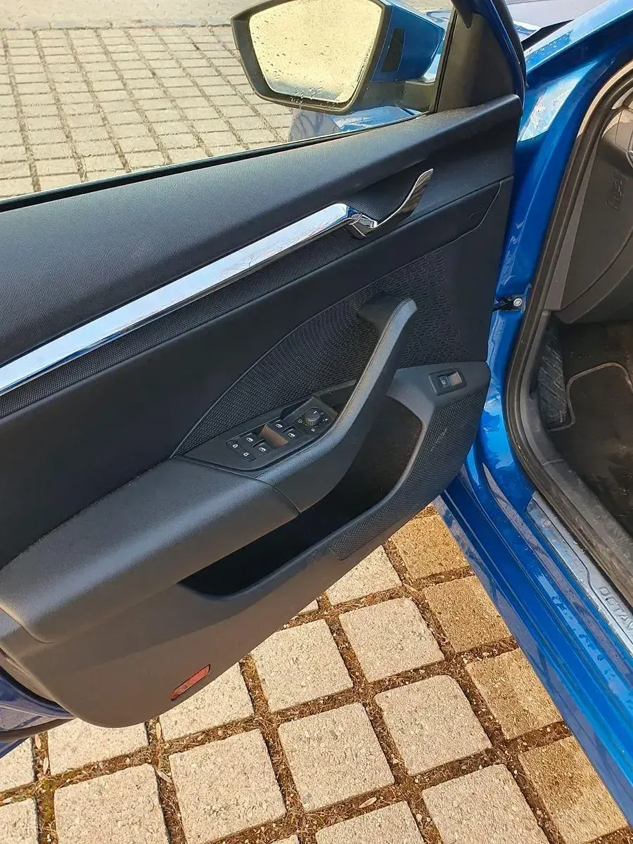 Gebraucht Skoda Octavia Ambition 204 PS (150 kW) 2021 Blau Kombi