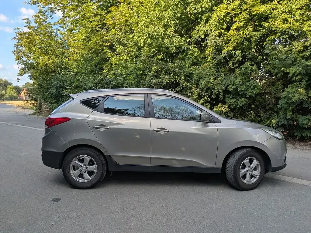 Gebraucht Hyundai ix35 Style 135 PS (99 kW) 2010 Silber SUV