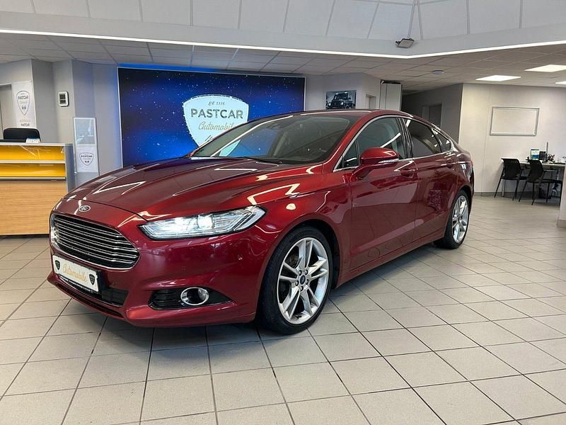 Rot Gebraucht 2016 Ford Mondeo Titanium Limousine | 8.700 € (Fairer Preis) - Bild 1/4