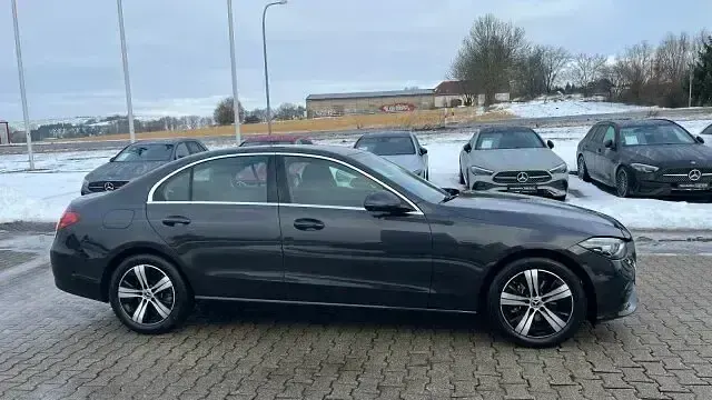 Gebraucht Mercedes C180 Avantgarde 170 PS (125 kW) 2024 Grau Limousine