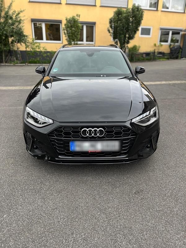 Schwarz Gebraucht 2020 Audi A4 S-Line Kombi | 27.499 € (Guter Preis) - Bild 1/4
