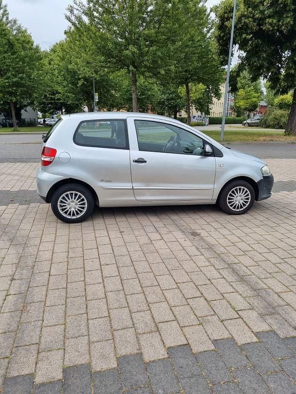 Gebraucht VW Fox Refresh 54 PS (39 kW) 2008 Grau Kleinwagen