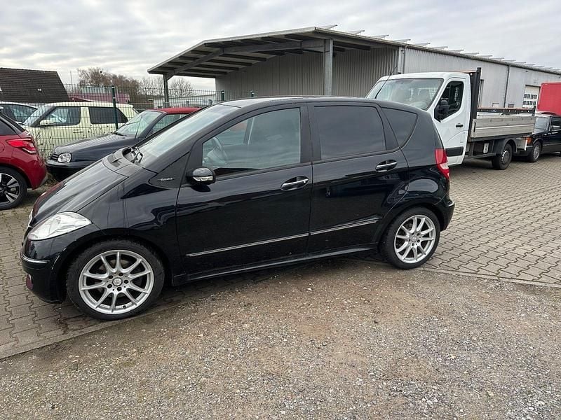 Schwarz Gebraucht 2005 Mercedes A200 Kleinwagen | 2.975 € (Guter Preis) - Bild 1/4