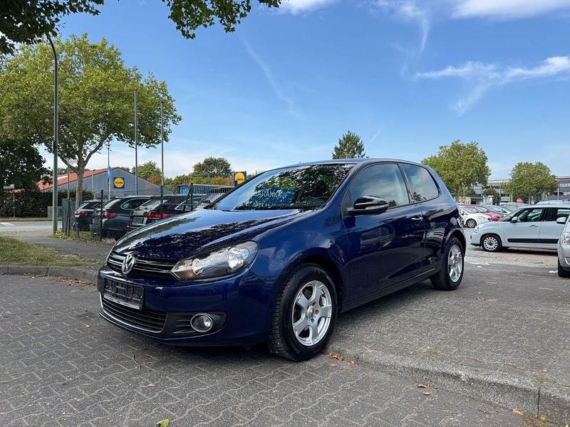 Blau Gebraucht 2011 VW Golf VI Style Limousine | 6.990 € (Guter Preis) - Bild 1/4