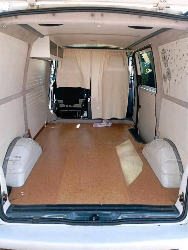 Second-hand VW Transporter 69 CP (50 kW) 2001 Alb Van